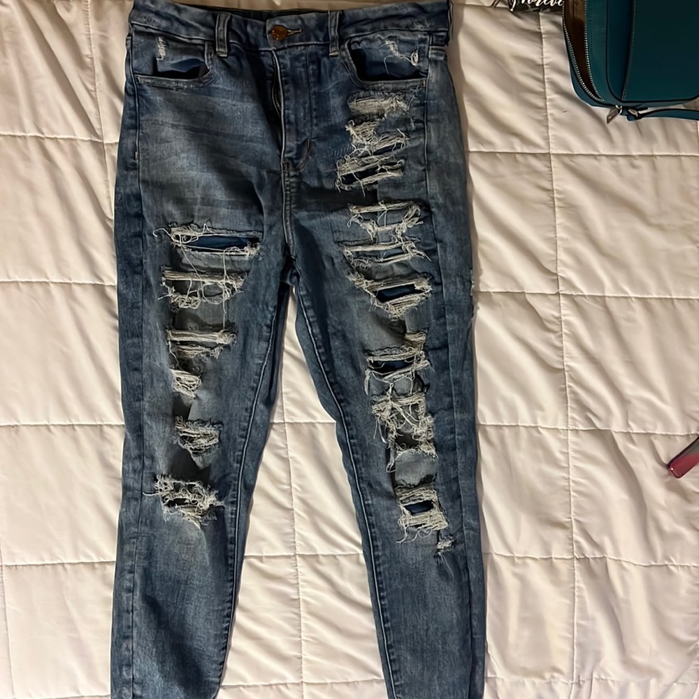American eagle curvy high rise ripped stretchy jeans